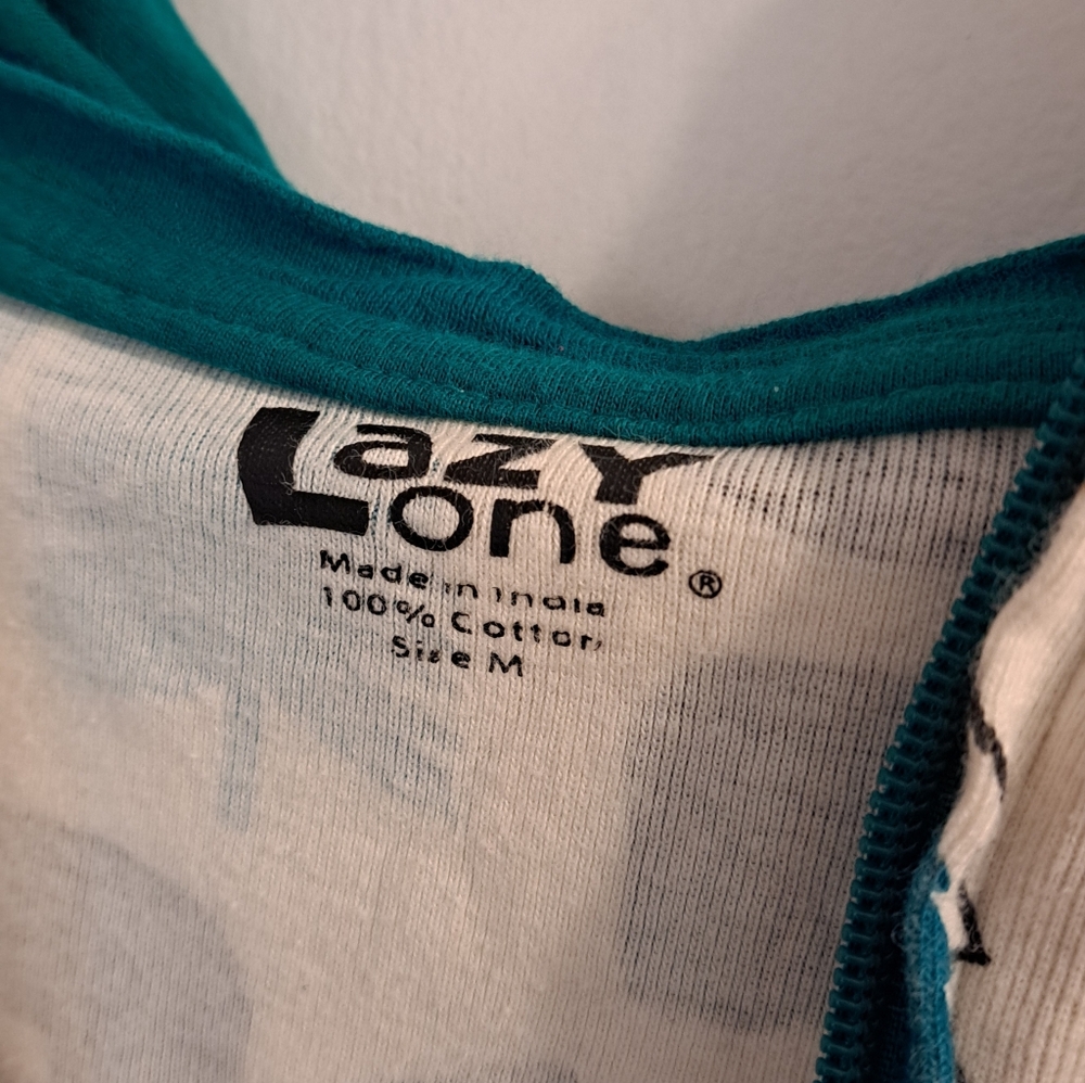 Women's Medium Winter Onesie Christmas Pajamas - Picture 3 of 3
